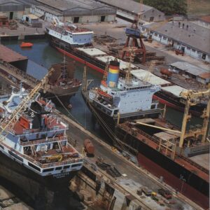 ESTALEIROS NAVAIS DE VIANA DO CASTELO : A Empresa na Região/VIANA YARD : The Company and its Region – Alberto A. Abreu e Delfim Gomes Neto